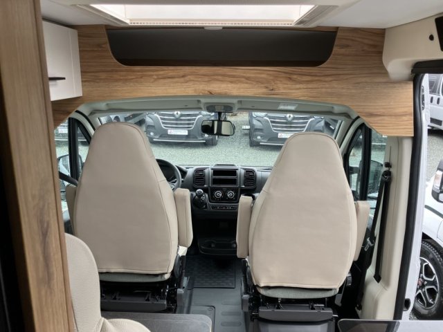 Font Vendome Leader Camp Duo - Photo 13