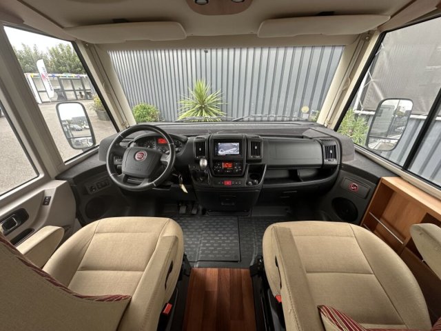 Hymer Exsis-I 698 - Photo 9