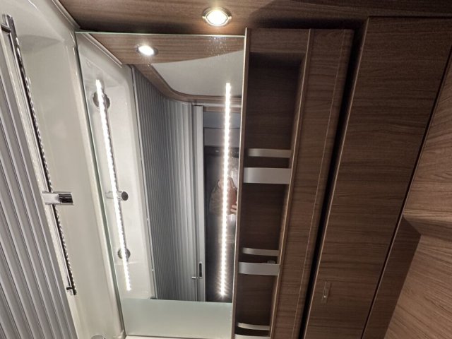 Knaus Van Wave 640 MEG boite auto - Photo 6