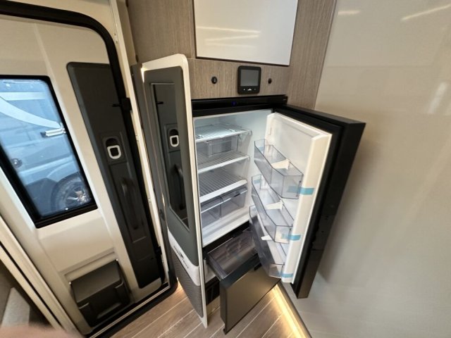 Roller Team Zefiro 267 TL 165CH BVA FORD 2026 - Photo 5