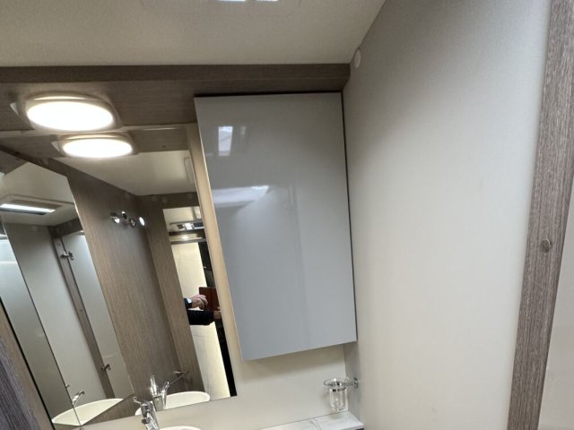 Roller Team Zefiro 267 TL 165CH BVA FORD 2026 - Photo 8