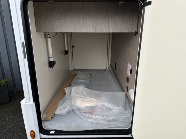 Roller Team Zefiro 267 TL 165CH BVA FORD 2026 - Photo 11