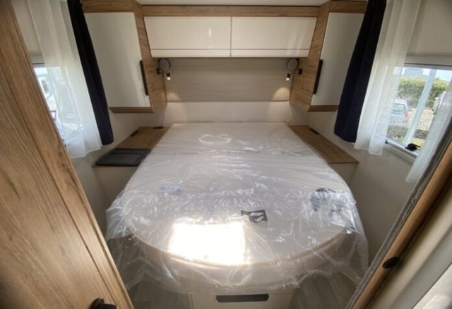 Bavaria Initial I720FC Nomade - Photo 8