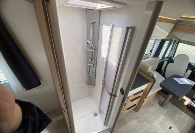 Bavaria Initial I720FC Nomade - Photo 10