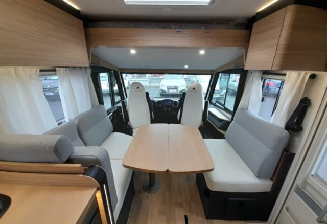 Bavaria Initial I740FC Nomade i 740 fc - Photo 7