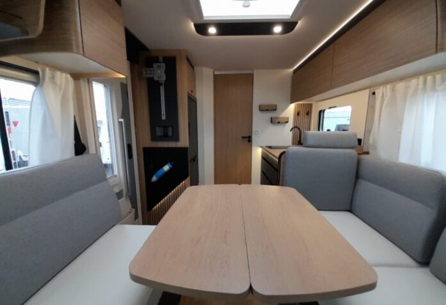 Bavaria Initial I740FC Nomade i 740 fc - Photo 9