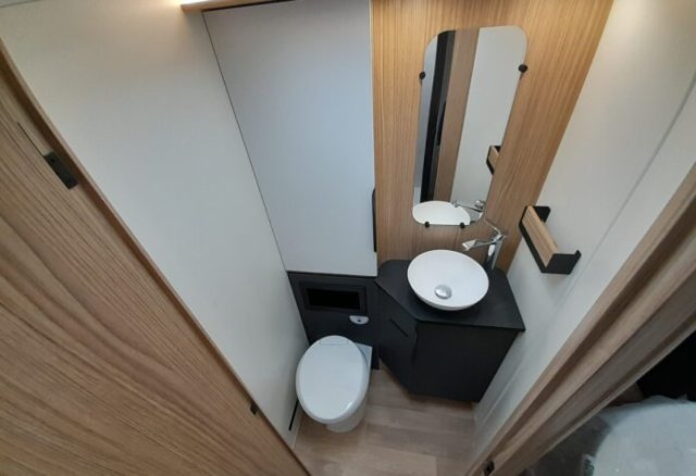 Bavaria Initial I740FC Nomade i 740 fc - Photo 13