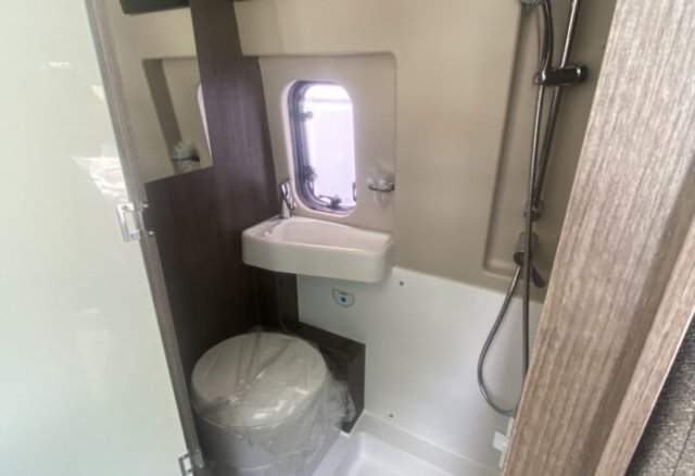 Benimar Benivan 120 Up - Photo 11