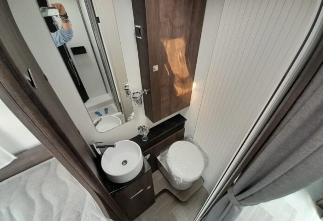 Benimar Tessoro 463 Up - Photo 13