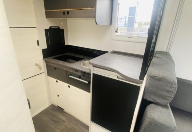 Challenger 240 Open Edition - Photo 7