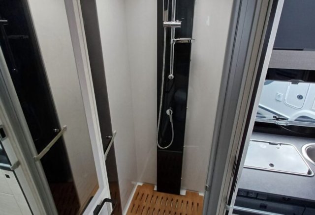 Challenger 260 Graphite Edition - Photo 12