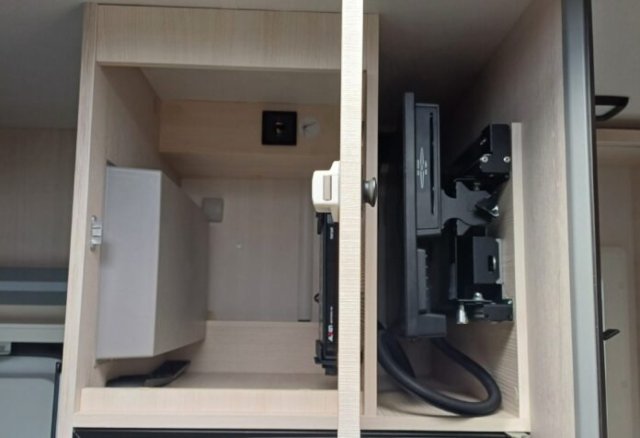 Challenger 260 Graphite Edition - Photo 16