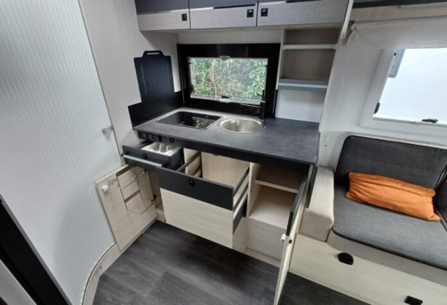 Challenger 260 Graphite Edition - Photo 18