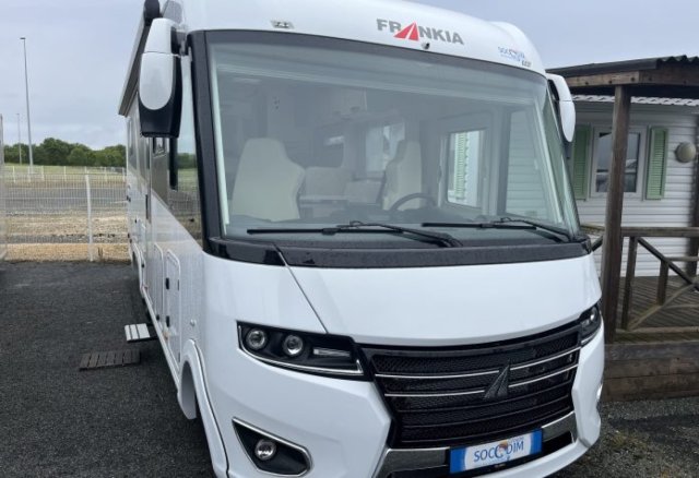 Frankia I 840 QD f-line - Photo 1