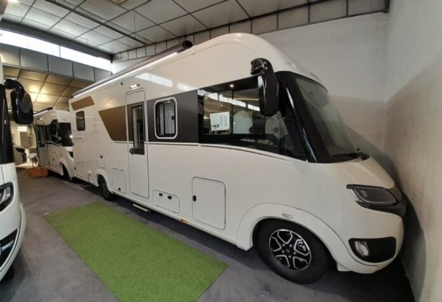 Le Voyageur LV 7.8 GJF eterna