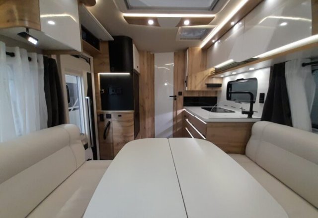 Le Voyageur LV 7.8 GJF eterna