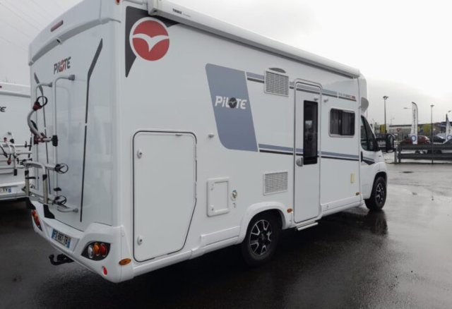 Pilote P 696 D Evidence - Photo 5