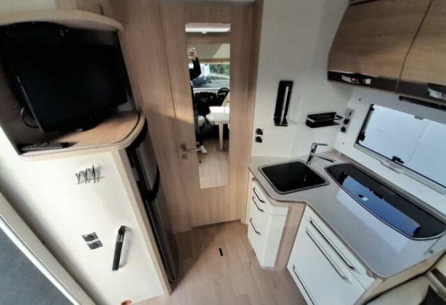 Rapido 8096 DF - Photo 9