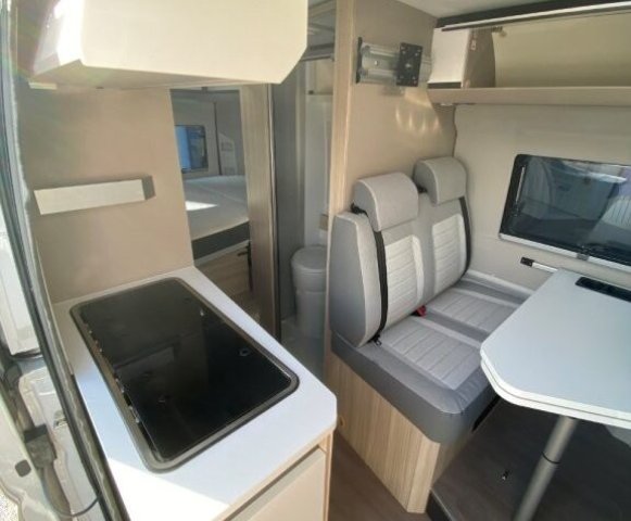 Adria Twin Plus 600 SP spb - Photo 12