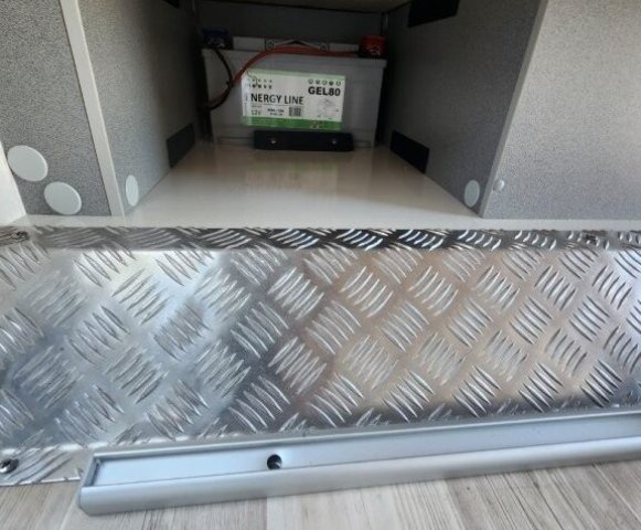 Bavaria Initial I720FC Class i 720 fc - Photo 11