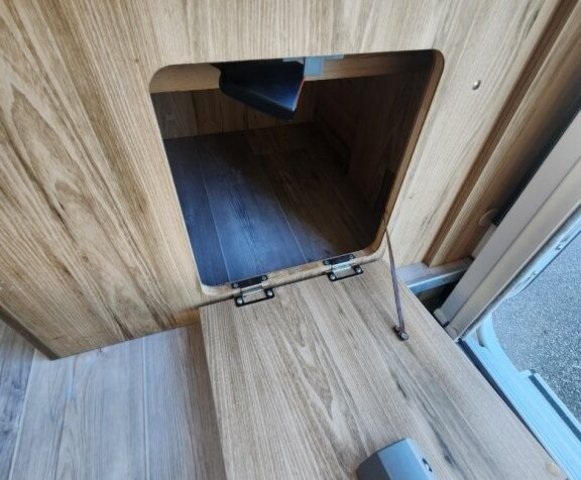 Bavaria Initial I720FC Class i 720 fc - Photo 21