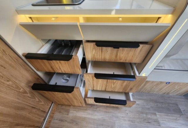 Bavaria Initial I720FC Class i 720 fc - Photo 36