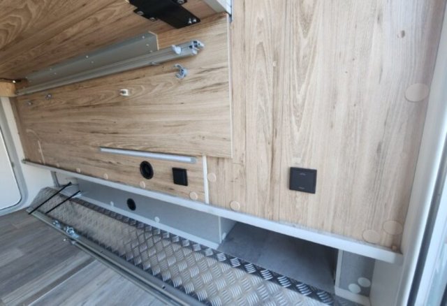 Bavaria Initial I720FC Class i 720 fc - Photo 53