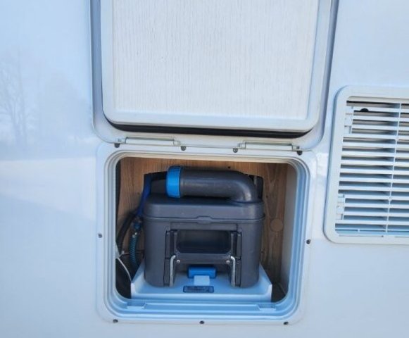 Bavaria Initial I720FC Class i 720 fc - Photo 59