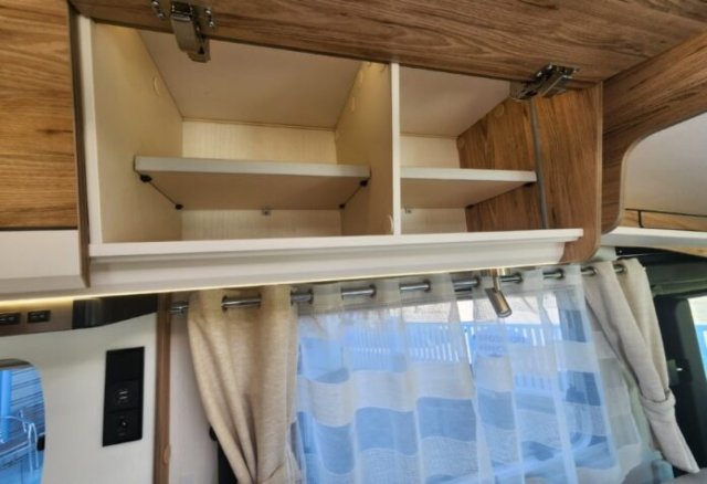 Bavaria Initial I720FC Class i 720 fc - Photo 33