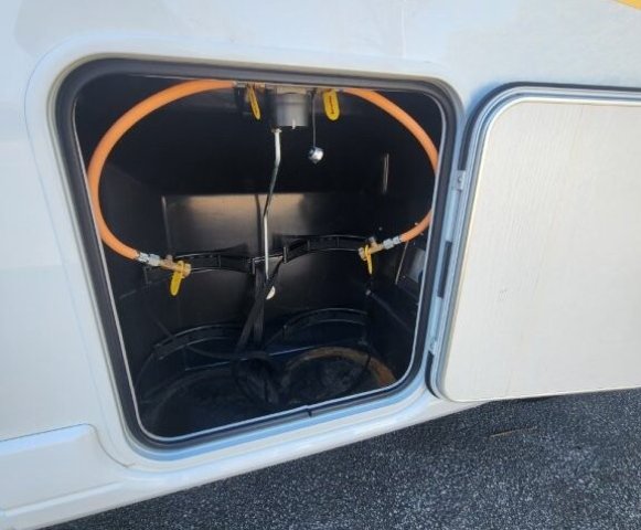 Bavaria Initial I720FC Class i 720 fc - Photo 58