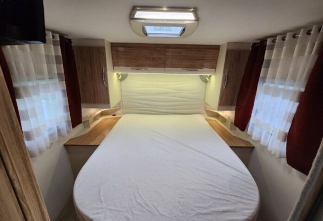 Bavaria Initial I740C Class i 740 - Photo 3