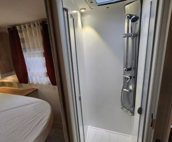 Bavaria Initial I740C Class i 740 - Photo 5