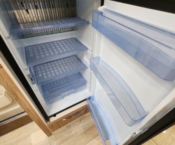 Bavaria Initial I740C Class i 740 - Photo 17