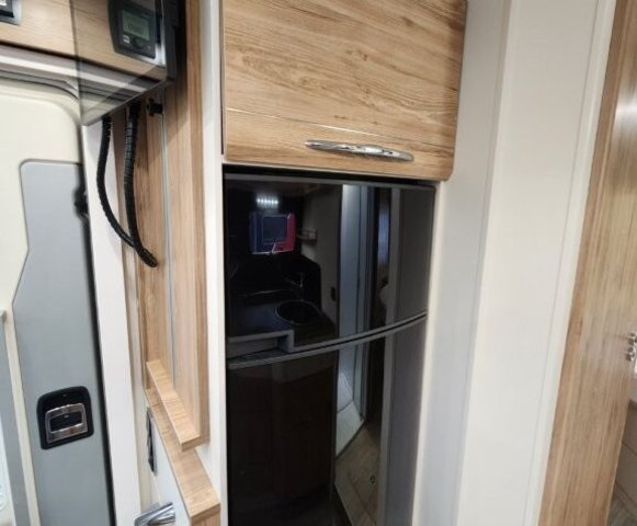 Bavaria Initial I740C Class i 740 - Photo 18