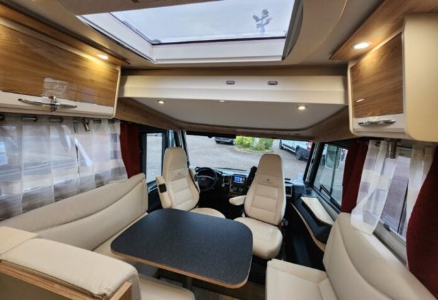 Bavaria Initial I740C Class i 740 - Photo 28