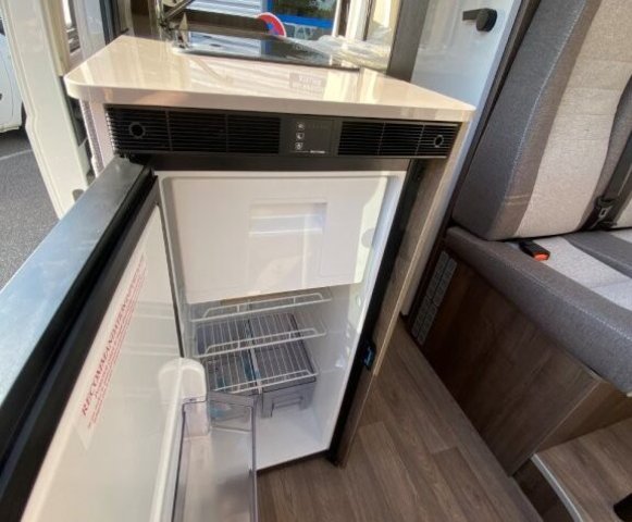 Benimar Benivan 144 Up - Photo 13