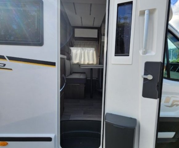 Benimar Tessoro 440 t440 up - Photo 2