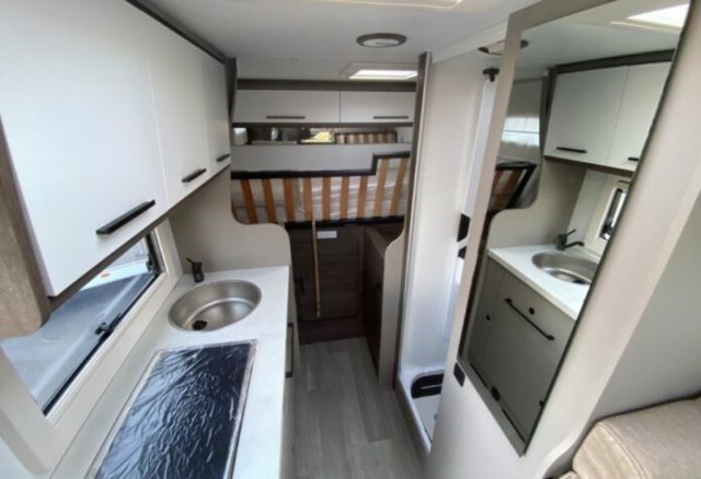 Benimar Yrteo 840 - Photo 4