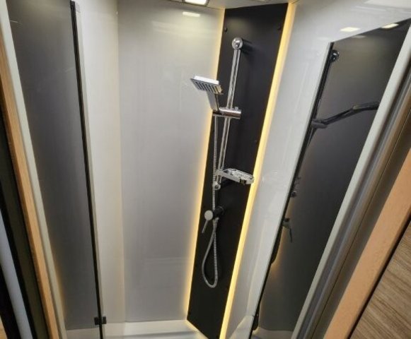 Challenger 384 Etape Edition - Photo 48