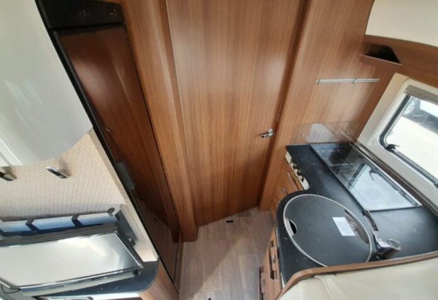 Hymer Classe-B ModernComfort I 680 b-mc - Photo 14