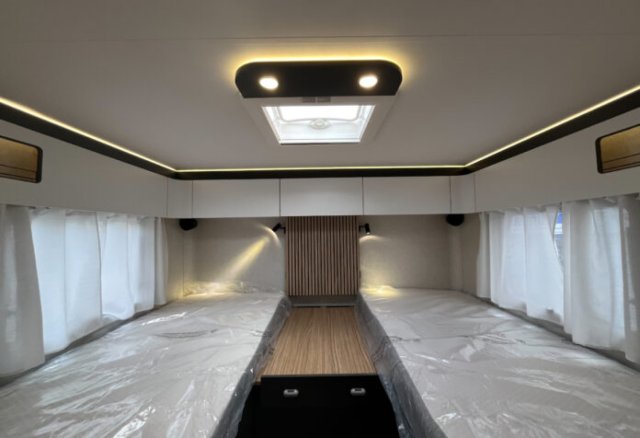 Pilote P 720 FGJ Selection sélection - Photo 12