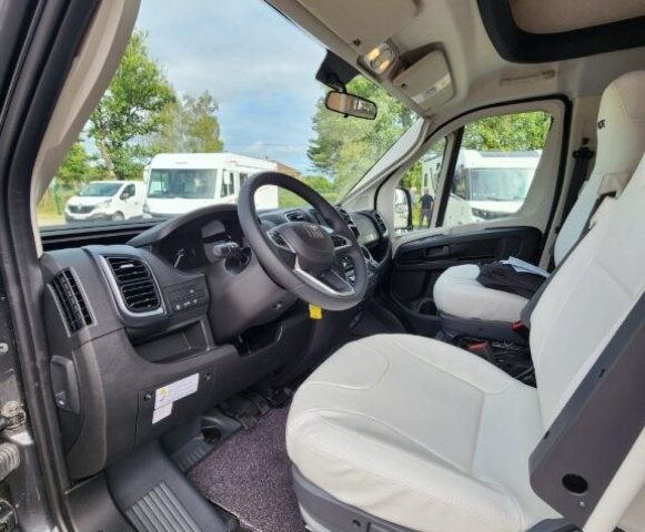 Pilote P 720 FGJ - Photo 32