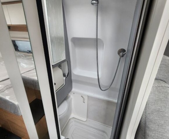 Pilote V 630 J Evidence - Photo 6