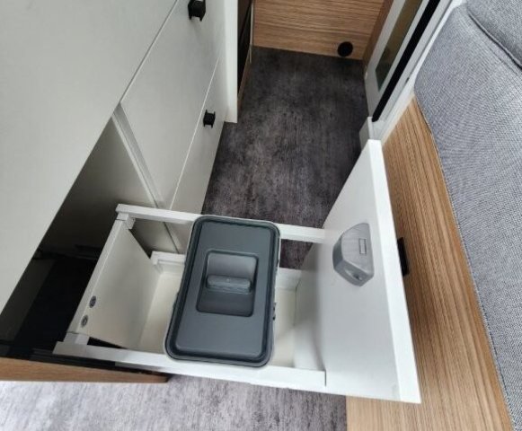 Pilote V 630 J Evidence - Photo 27