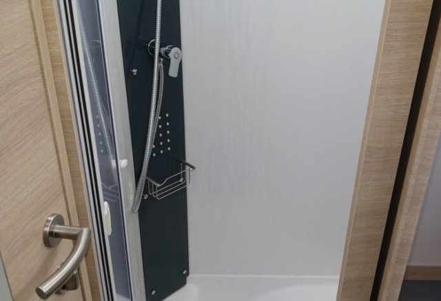 Rapido 686 F 686f - Photo 25