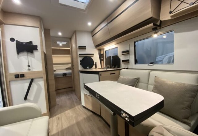 Rapido 896 F - Photo 9