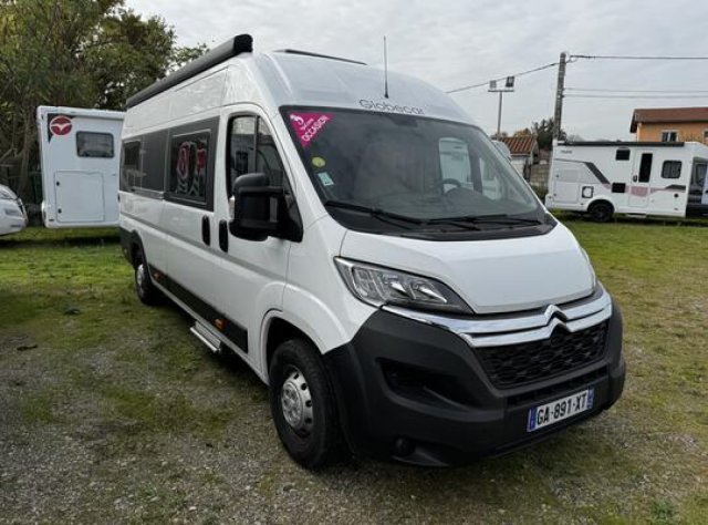 Globecar Campscout 640