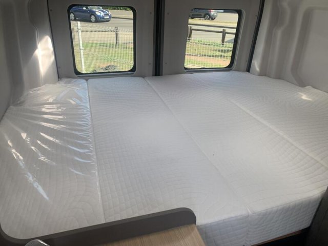 LMC Innovan 590 New Edition boite auto - Photo 5