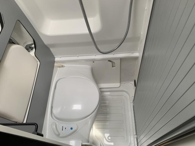 Pilote V 600 G Evidence 2025 boite automatique - Photo 8