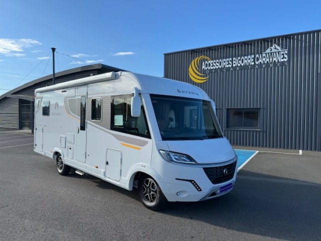 Bavaria Initial I740FC Nomade
